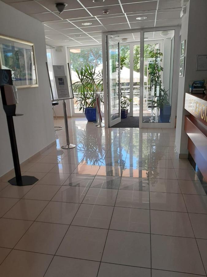 Hotel Tamaris Novi Vinodolski Εξωτερικό φωτογραφία